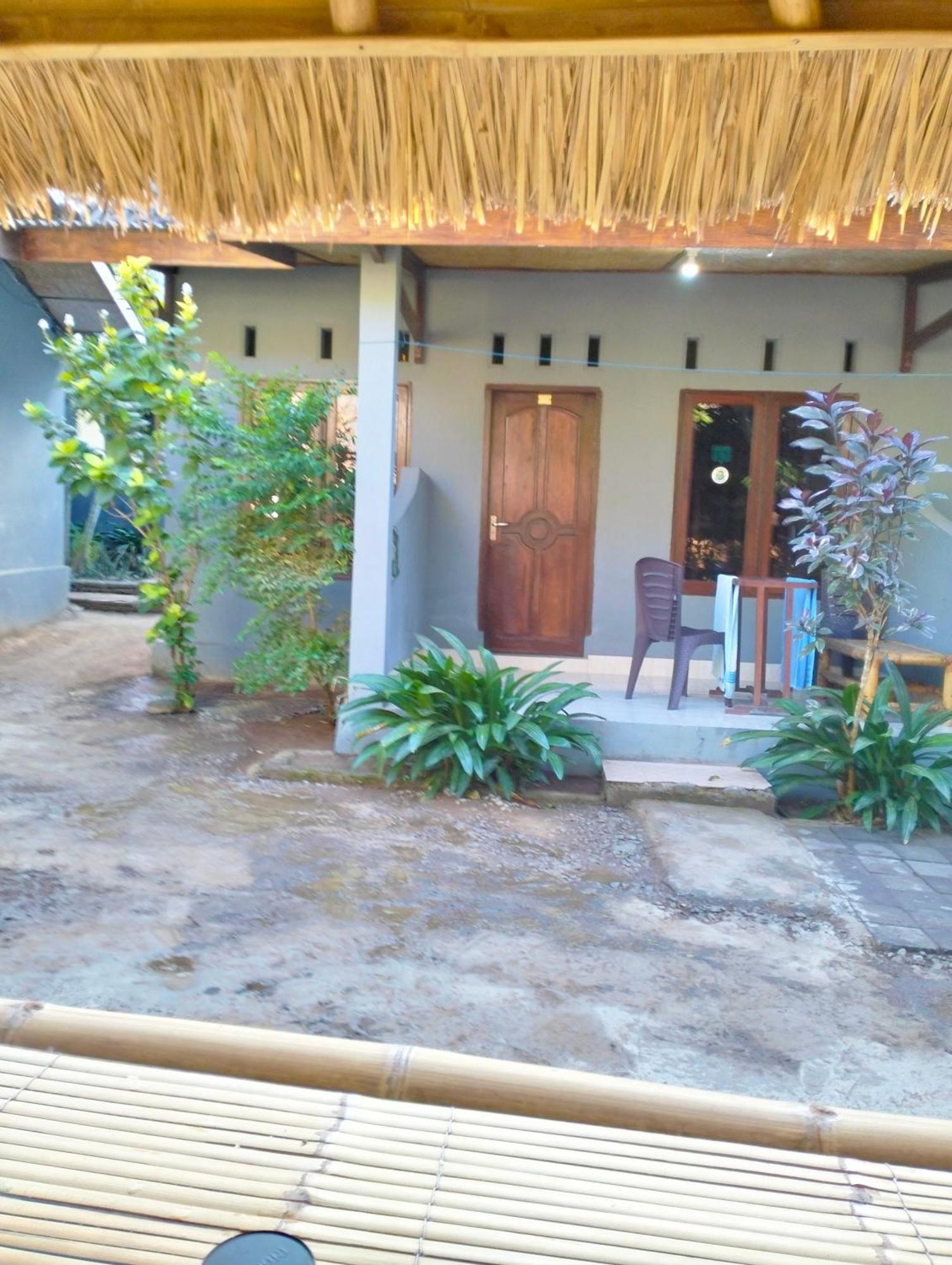 T&T Homestay Kuta (Lombok) Exterior foto
